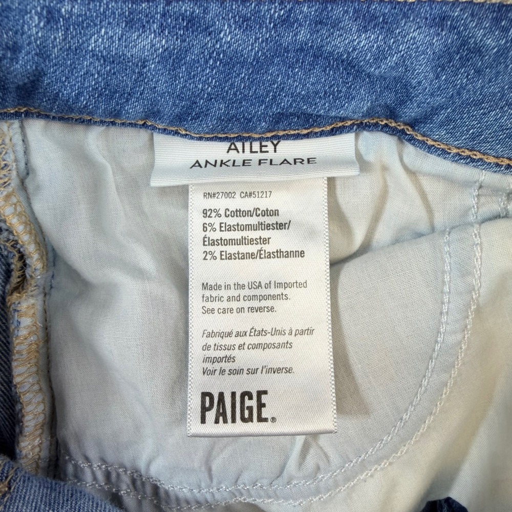 PAIGE Atley Ankle Flare Jeans Women's Size 26 Blue Light Wash Denim Button Fly - Picture 4 of 7